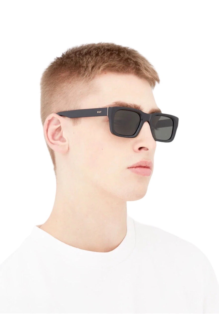Occhiale da Sole RETROSUPERFUTURE Augusto Black PROMO NATALE